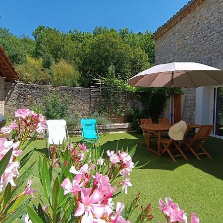 Maison Sur Le Lot Saint-Vincent-Rive-dʼOlt Εξωτερικό φωτογραφία