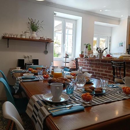 Maison Sur Le Lot Saint-Vincent-Rive-dʼOlt Εξωτερικό φωτογραφία