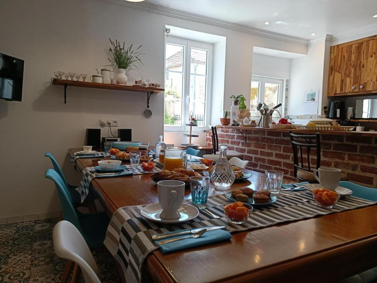 Maison Sur Le Lot Saint-Vincent-Rive-dʼOlt Εξωτερικό φωτογραφία
