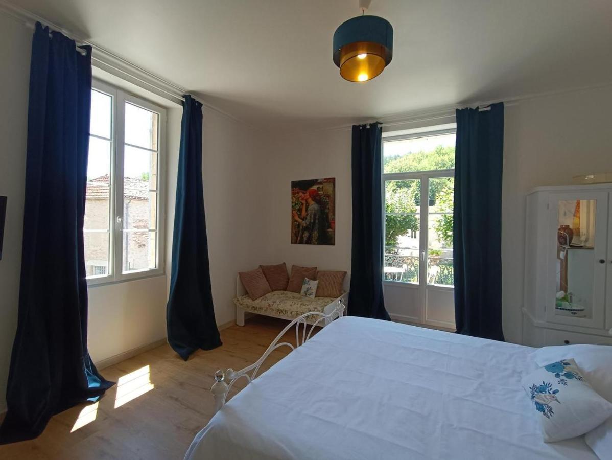 Maison Sur Le Lot Saint-Vincent-Rive-dʼOlt Εξωτερικό φωτογραφία