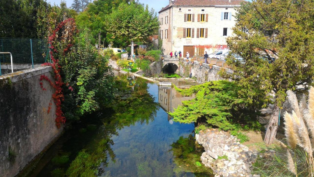 Maison Sur Le Lot Saint-Vincent-Rive-dʼOlt Εξωτερικό φωτογραφία